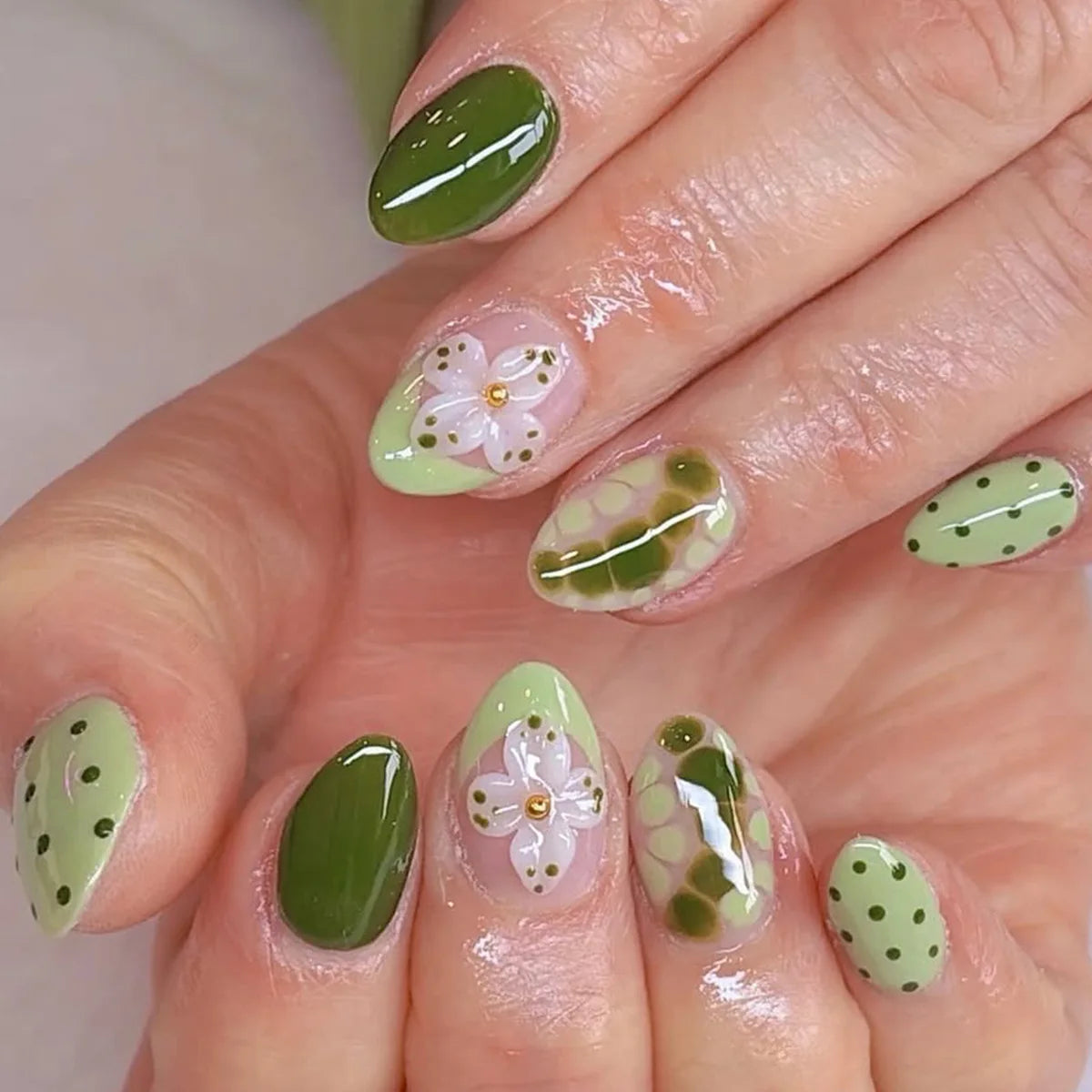 European American Style Manicure Nail Tips 3D Resin-poured French-style Rhinestones Cross-shaped Flower Nail