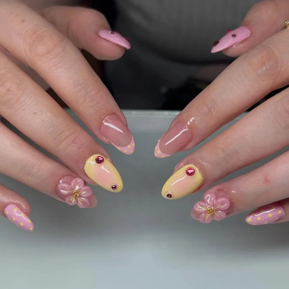 European American Style Manicure Nail Tips 3D Resin-poured French-style Rhinestones Cross-shaped Flower Nail