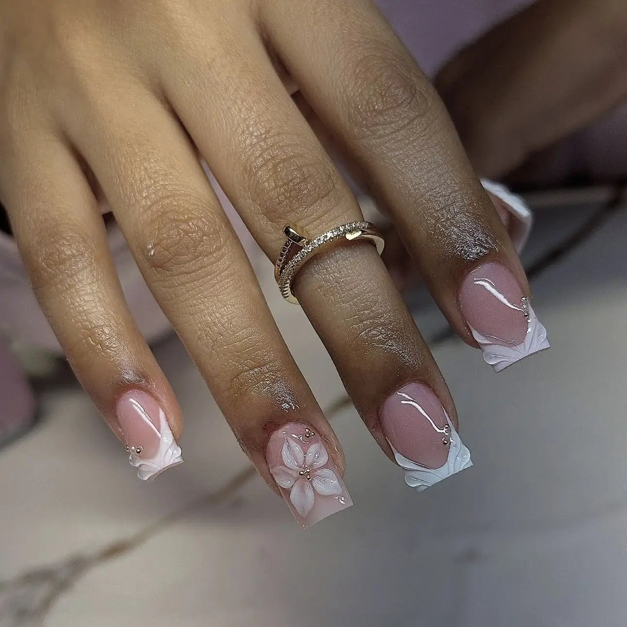 24PCS 3D Glue-on Nails Set for women girls French Style Golden Frame Embossed White Flowers Square Shaped Press on Nails